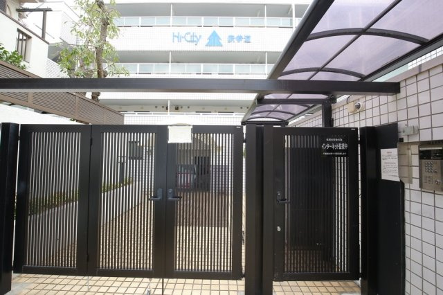 ハイ・シティ表参道のエントランス