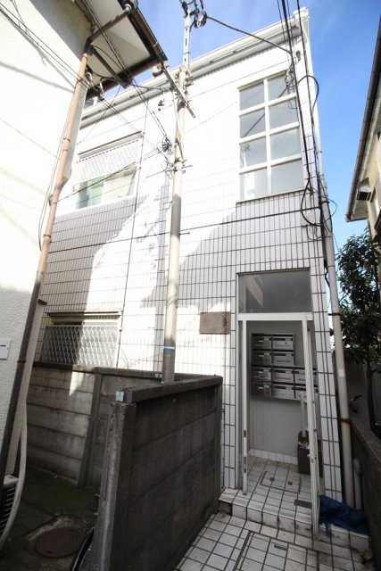 カルタス２１駒場東大前の外観