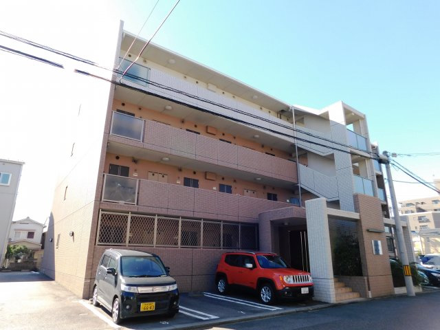 ERAアパートの外観