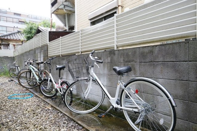 フラット南町のその他共用部分|駐輪場