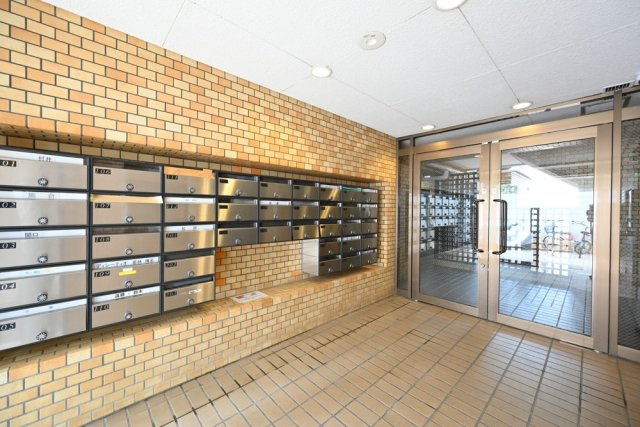 ライオンズマンション碑文谷のエントランス