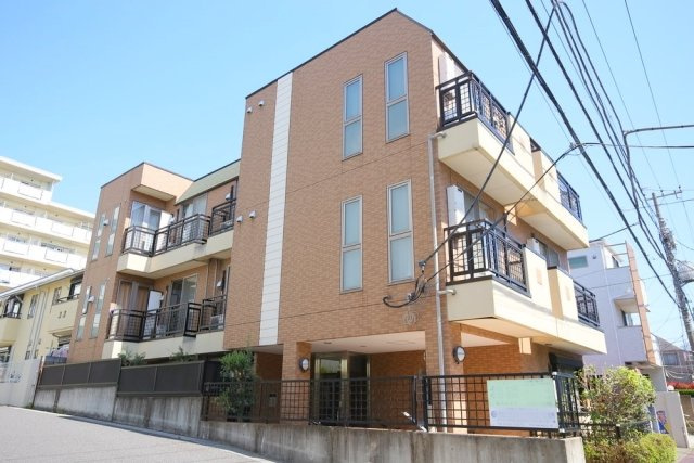 グレイスコート幡ヶ谷の外観