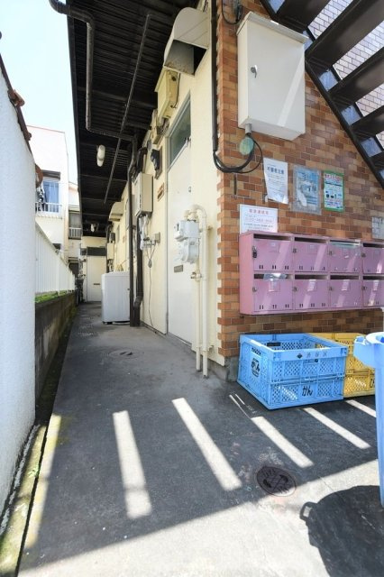 ユニコート初台のエントランス