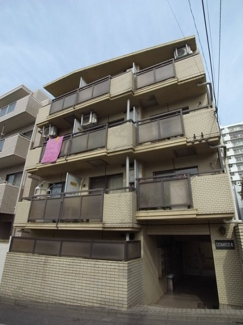 ドム都立大の外観