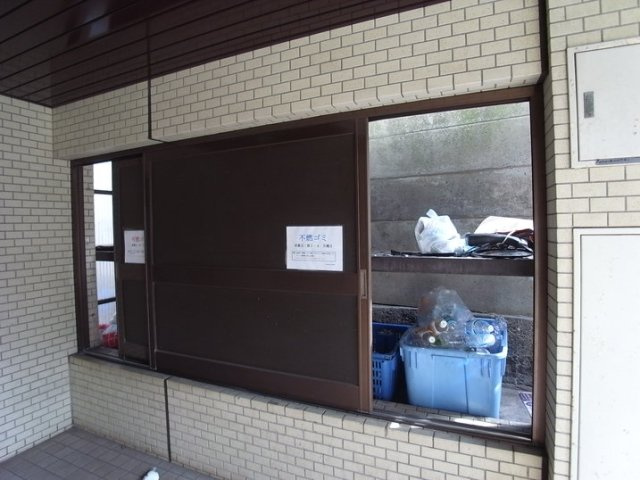 ドム都立大のその他共用部分|ゴミ置場