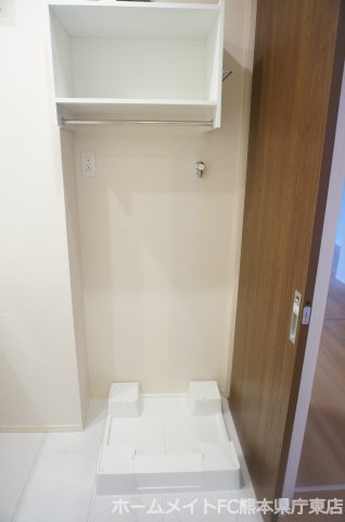 ホワイトローズⅠの洗面所
