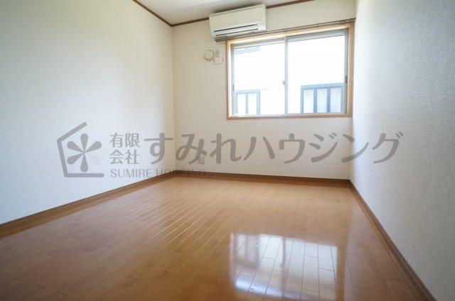 メロディーヒルズ　B棟の寝室
