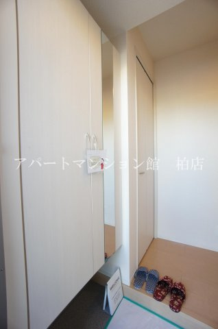 カームベリーＤの玄関