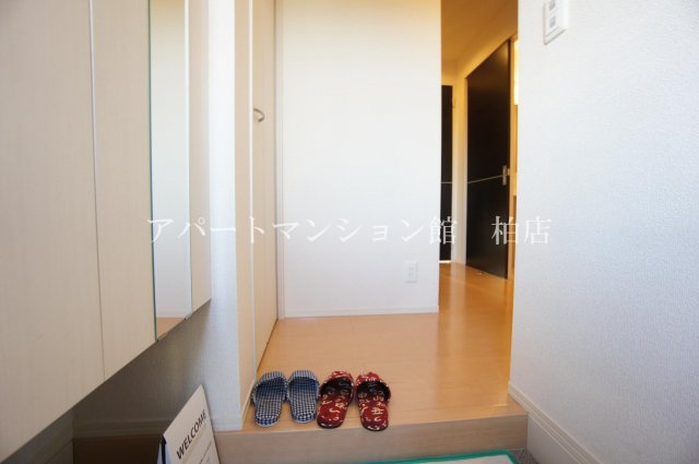 カームベリーＤの玄関