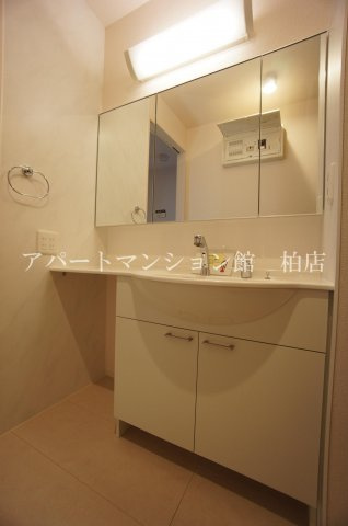 カームベリーＤの独立洗面台