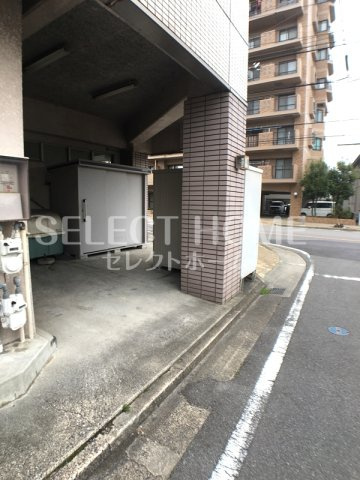  | エムワイビル
