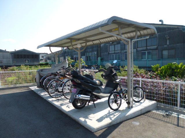 総社市井尻野のアパートのその他共用部分|駐輪場