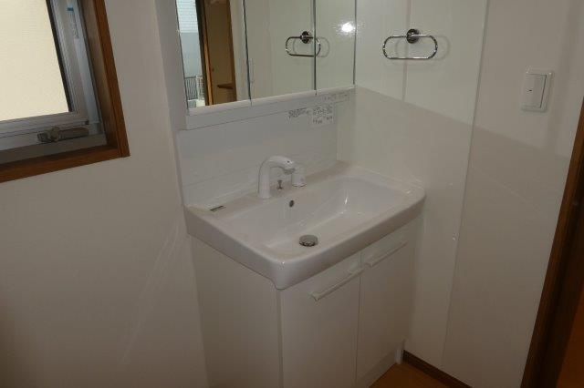 カーサ・ミモザの独立洗面台|洗髪洗面化粧台