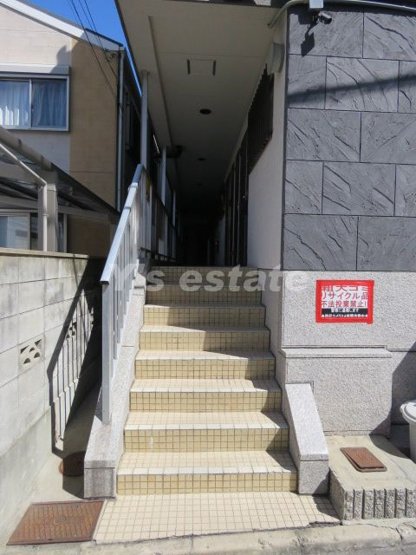 【エントランス】 | メゾン大和枚岡