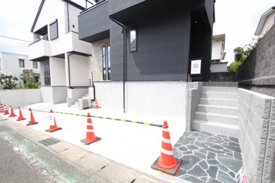 【駐車場】 | 海老名市国分寺台1丁目　新築戸建て　全2棟【仲介手数料無料】 | 【仲介手数料無料でご紹介可能です】Select at home大樹不動産