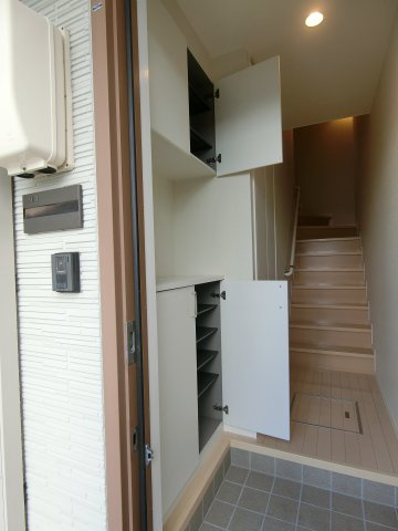 グランドール新開の収納|イメージ203号室の写真（反転あり）