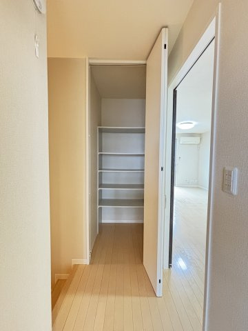 グランドール新開の収納