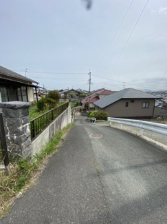 【前面道路含む現地写真】 | 前面道路含む現地写真です