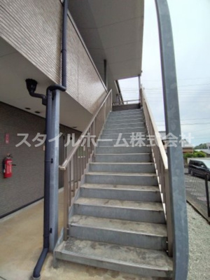 【バルコニー】 | キャッスルカタバミ | 開放的で明るい空間を演出してくれるバルコニーです