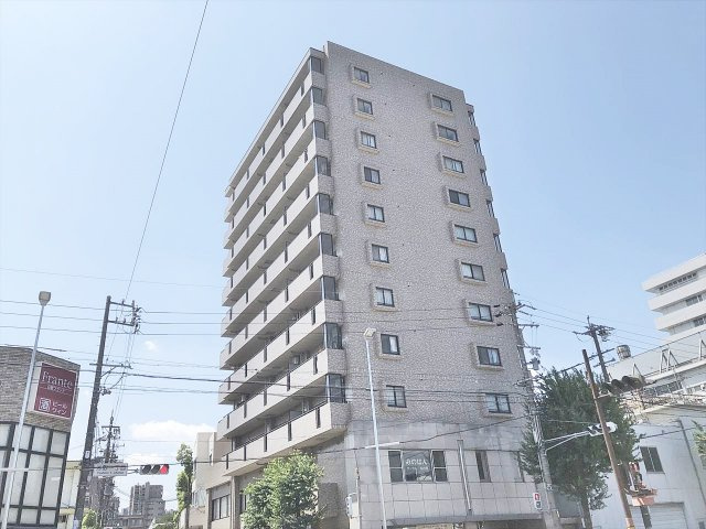 ロイヤルシャトー白壁