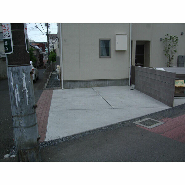 ヒルサイドＳｔ．津田沼の駐車場