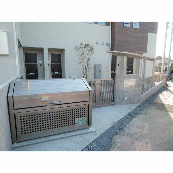 ヒルサイドＳｔ．津田沼の駐車場