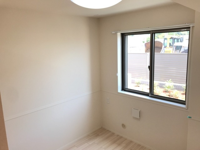 ピュアヒルズの洋室