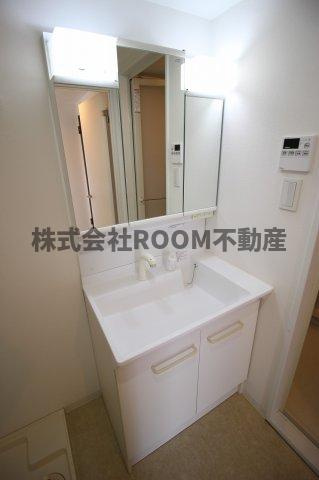 La ville nord hillsの独立洗面台