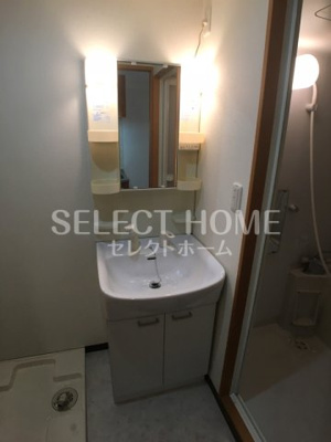 【独立洗面台】 | リバーストーンⅡ | 独立洗面台、朝の身支度には欠かせません