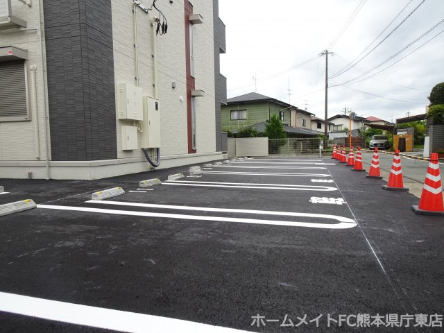熊本市東区長嶺東６丁目のアパートの駐車場