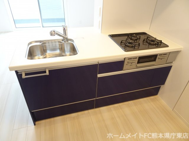 熊本市東区長嶺東６丁目のアパートのキッチン