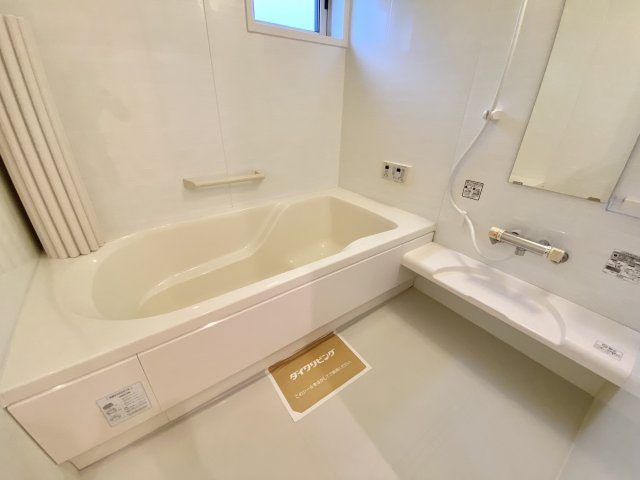 D-roomシルクマムの浴室