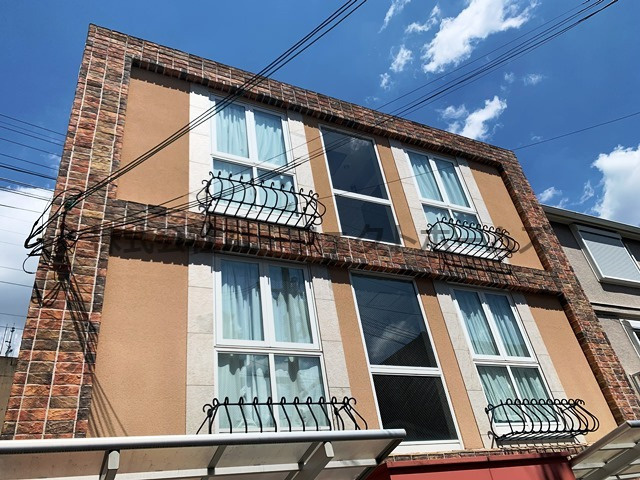 カーサ・ルチア宮之阪の外観|落ち着いた雰囲気の外観です