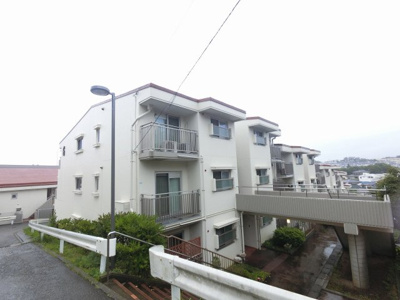 【外観】 | 上大岡セントラルハイツＧ棟 | 総戸数２３戸、１９８３年３月築、管理人は日勤勤務につき管理体制良好です♪