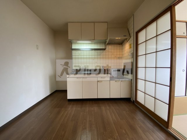 八幸ハイツの居間・リビング|八幸ハイツ　居間・リビング