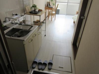 北浅ハイツの内装|玄関から～