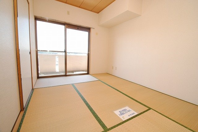  グランドハイツの和室|和室があれば客間としても活用できます