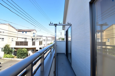 【展望】 | 調布市東つつじヶ丘3丁目　2号棟 | 景色を遮るものがないと、陽の光を長い時間浴びられます。空気も澄んでいるように感じますね。