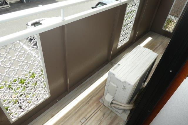 プレジール難波Aのバルコニー