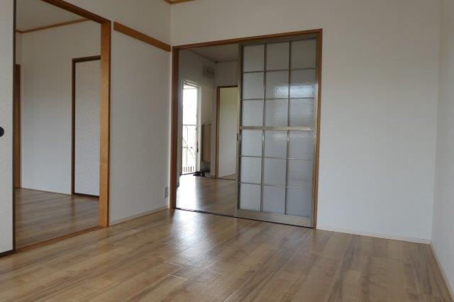 プレジール難波Aの洋室