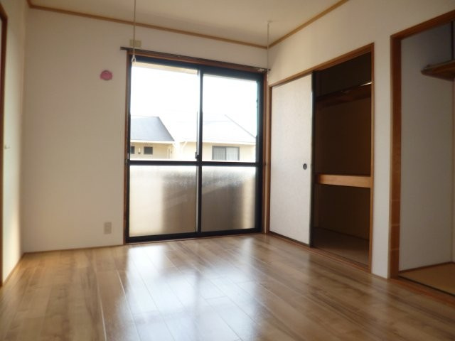プレジール難波Aの洋室