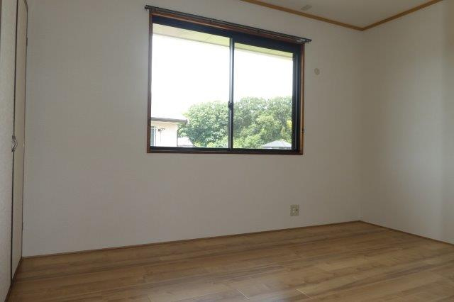 プレジール難波Aの洋室