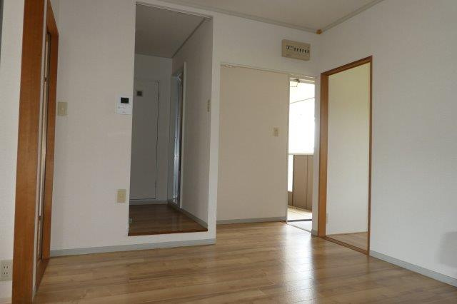 プレジール難波Aのキッチン|ダイニング