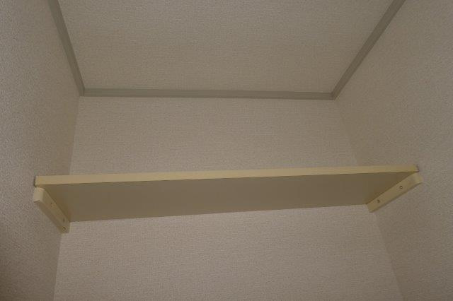 プレジール難波Aのトイレ|トイレ棚