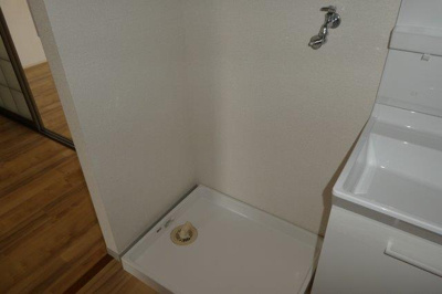 【その他】 | プレジール難波A | 洗濯機置き場