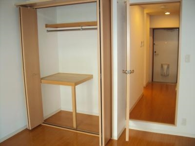 ハウスセゾン四条通の収納|クローゼット