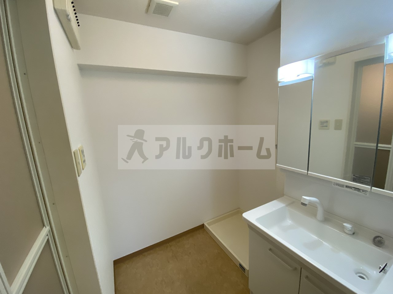 イングランドアヴェニューの洗面所|イングランドアヴェニュー（柏原市平野・法善寺駅）　脱衣所