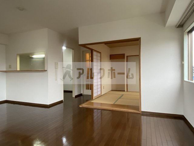 イングランドアヴェニューの居間・リビング|イングランドアヴェニュー（柏原市平野・法善寺駅）　リビング