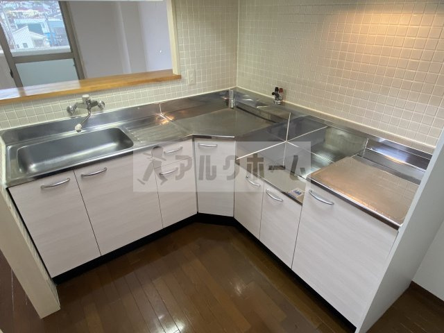 イングランドアヴェニューのキッチン|イングランドアヴェニュー（柏原市平野・法善寺駅）　キッチン