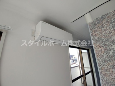 【設備】 | ニューバリア忠興 | エアコンです。